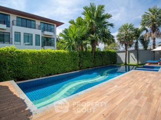 For rent 6 bedrooms house in Lat Krabang, Bangkok