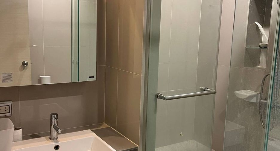 Condo en alquiler de 1 habitaciones en Huai Khwang, Bangkok