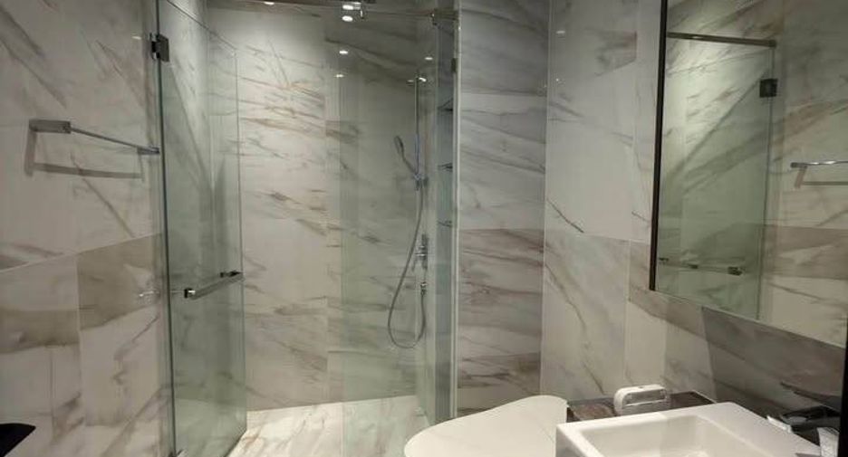 For rent 1 bed condo in Sathon, Bangkok
