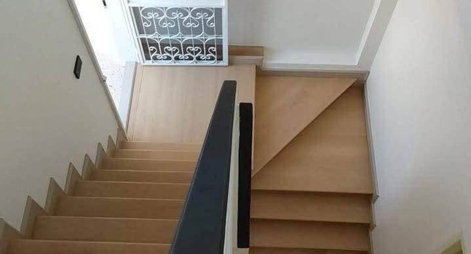 For rent 3 bedrooms townhouse in Jomtien, Pattaya