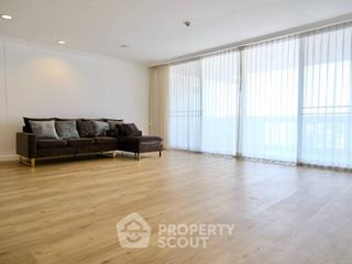 For rent 3 bedrooms apartment in Sathon, Bangkok