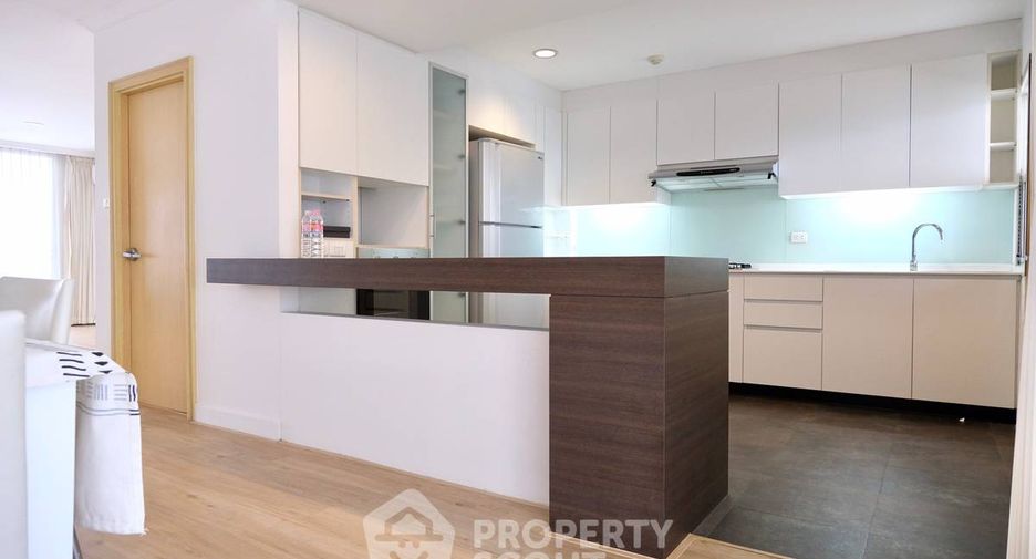 For rent 3 bedrooms apartment in Sathon, Bangkok