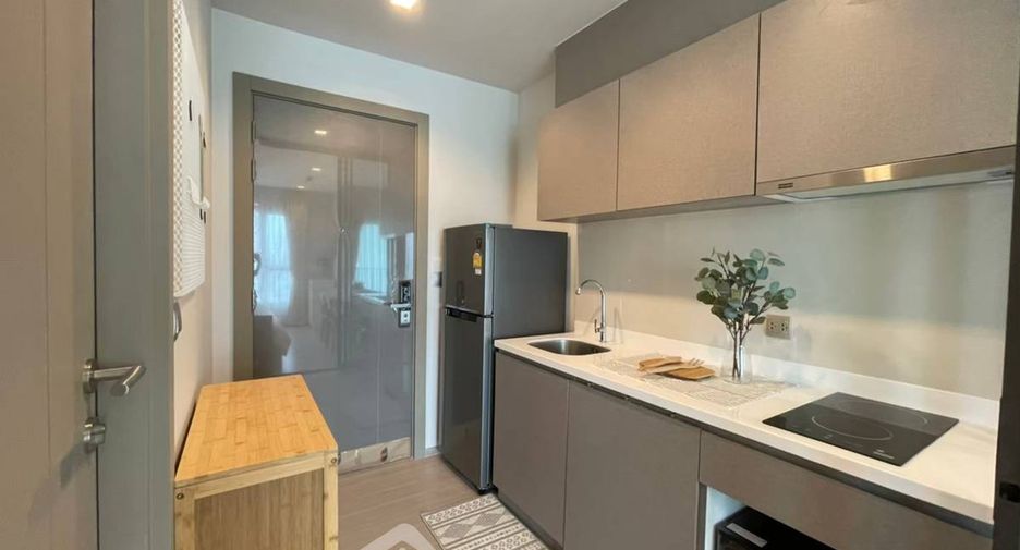Wohnung zur Miete mit 1 Zimmer in Huai Khwang, Bangkok
