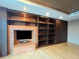 For rent 1 bed condo in Phaya Thai, Bangkok