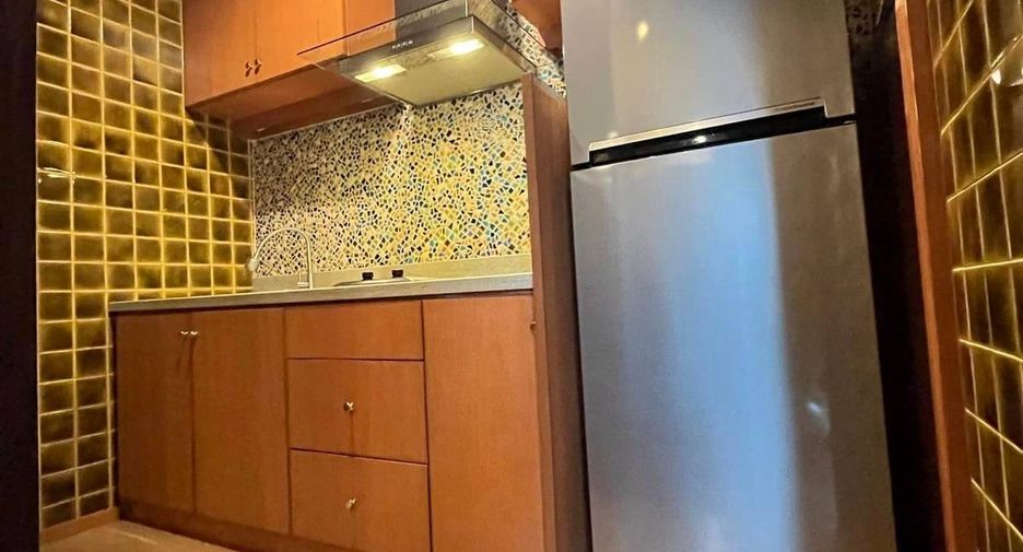 For rent 1 bed condo in Phaya Thai, Bangkok