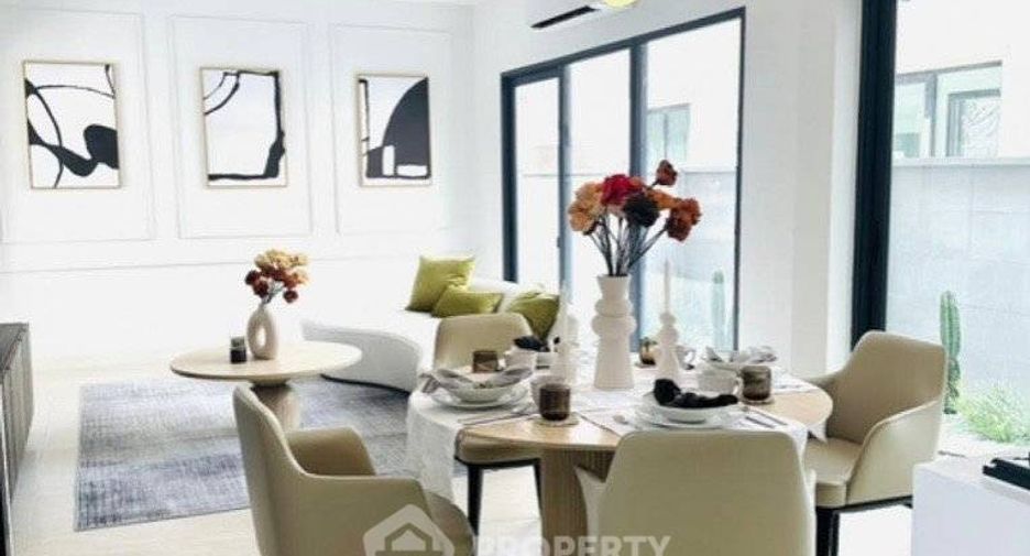 For rent 3 bedrooms house in Suan Luang, Bangkok