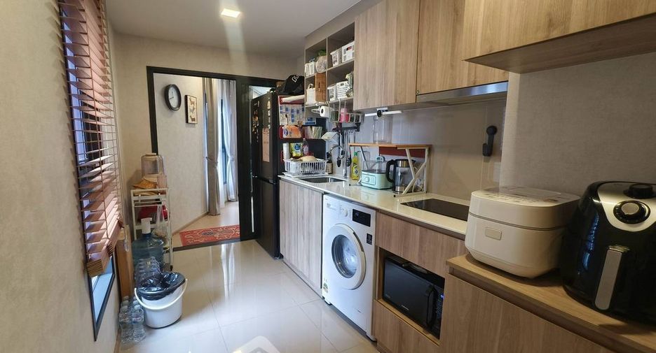 Wohnung zur Miete mit 2 Zimmer in Huai Khwang, Bangkok