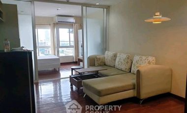 Wohnung zur Miete mit 2 Zimmer in Huai Khwang, Bangkok