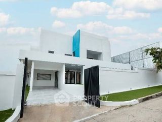 For rent 5 bedrooms condo in Bang Lamung, Chonburi