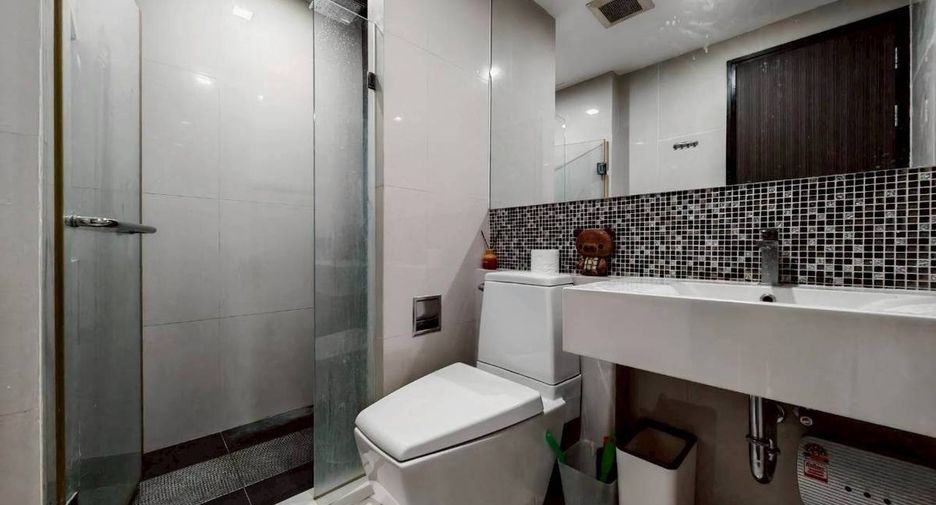 For rent 1 Beds condo in Khlong Toei, Bangkok