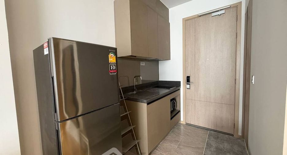 Condo en alquiler de 1 habitaciones en Huai Khwang, Bangkok
