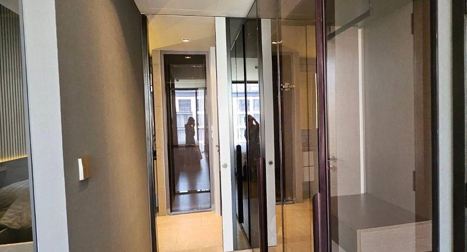 For rent 2 bedrooms condo in Watthana, Bangkok