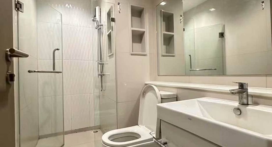 Wohnung zur Miete mit 1 Zimmer in Huai Khwang, Bangkok