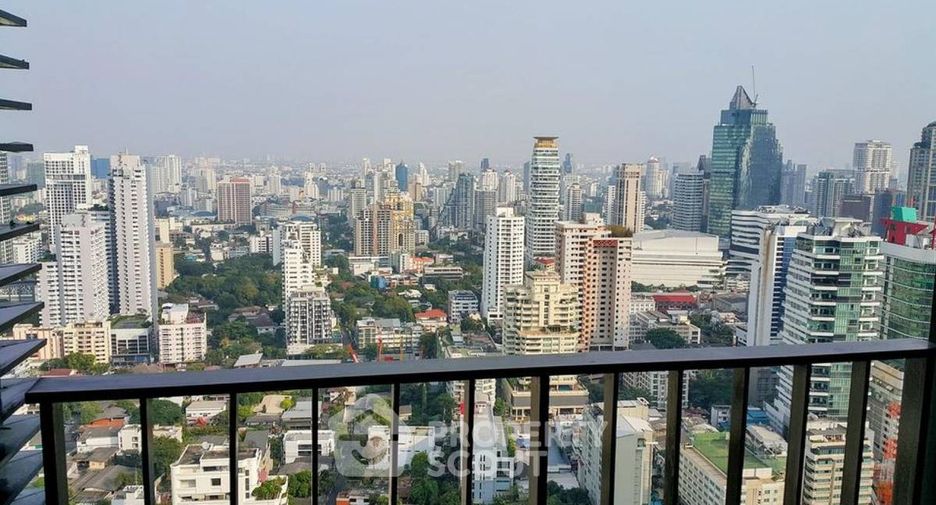 Condo en alquiler de 1 habitaciones en Khlong Toei, Bangkok
