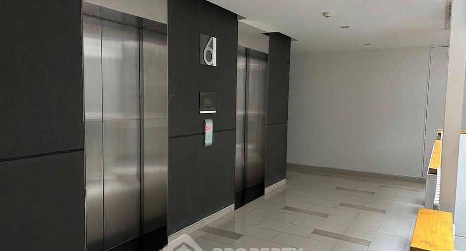 For rent 2 ベッドルーム condo in Watthana, Bangkok