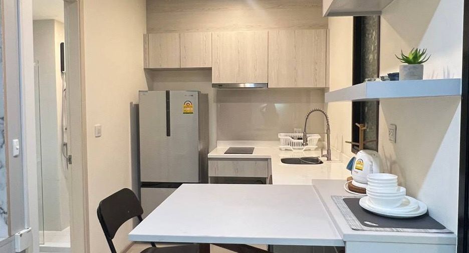 For rent 1 bed condo in Watthana, Bangkok