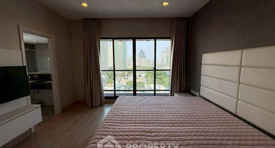 À louer 2 chambres condo à Khlong San, Bangkok