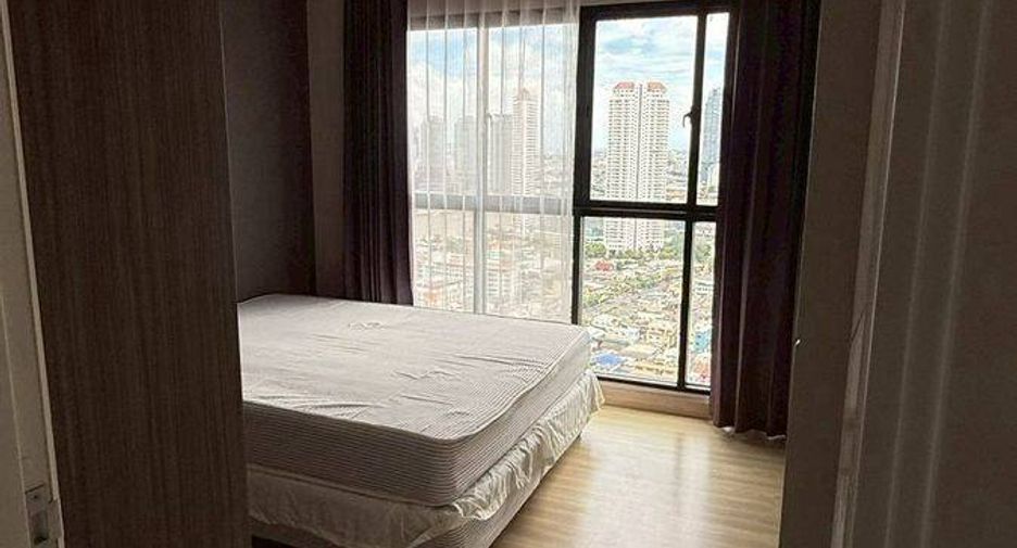 For rent 2 bedrooms condo in Khlong San, Bangkok