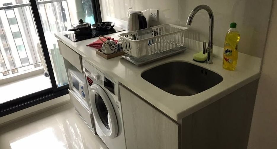 For rent 1 bed condo in Watthana, Bangkok