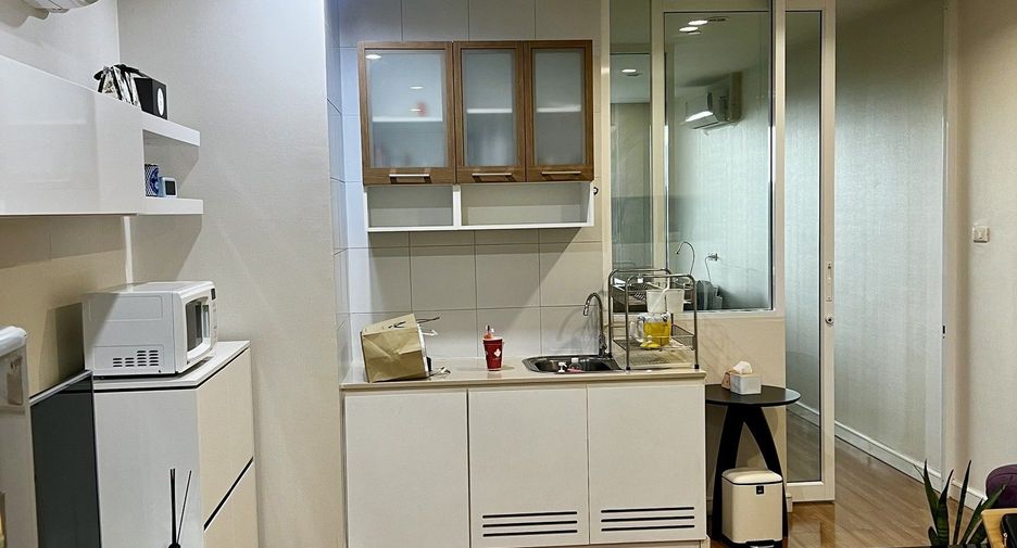 For rent 1 Beds condo in Bang Rak, Bangkok