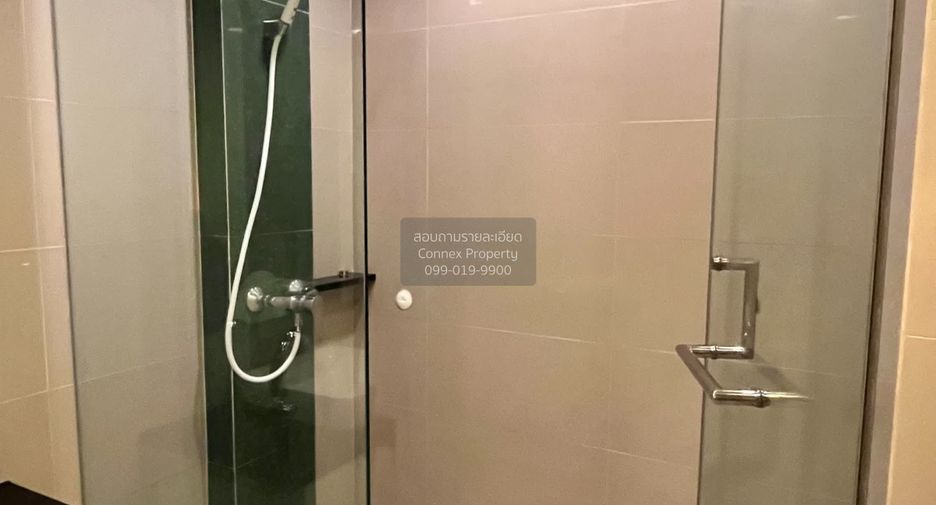 For rent 2 bedrooms condo in Phra Khanong, Bangkok