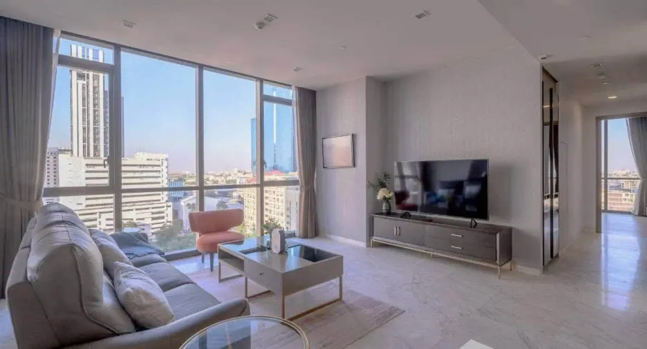 Condo en alquiler y en venta de 2 habitaciones en Watthana, Bangkok
