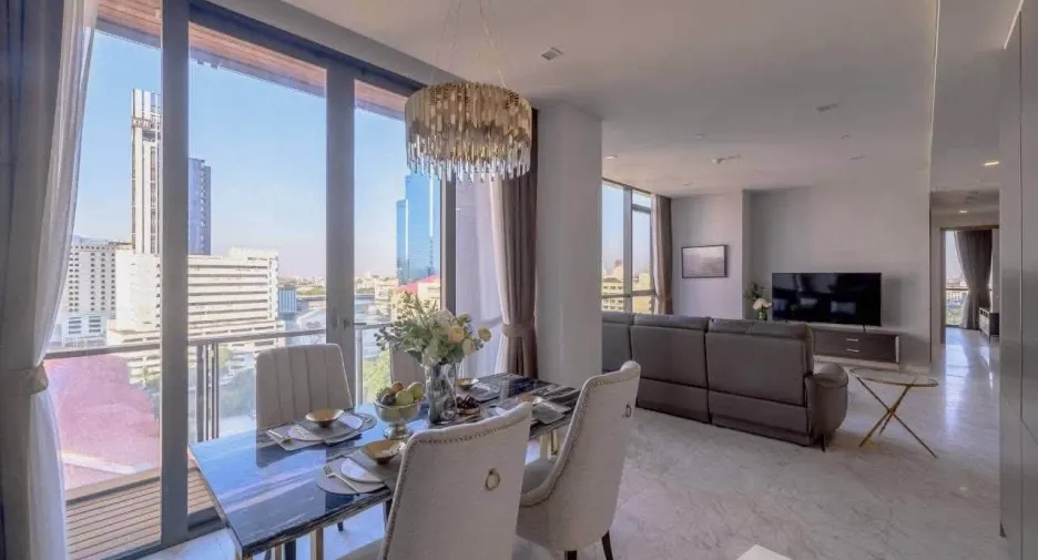 Condo en alquiler y en venta de 2 habitaciones en Watthana, Bangkok