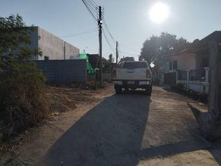 出售 土地 在 Na Chom Thian, 芭提雅