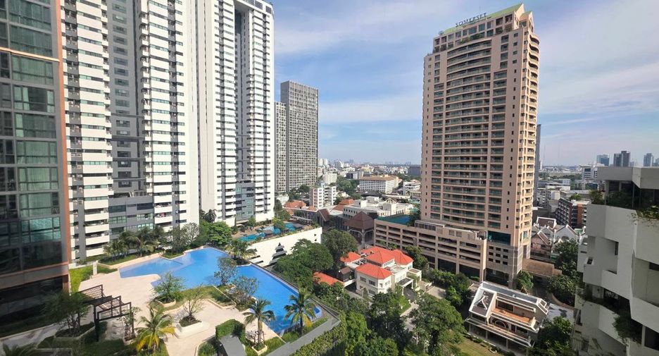 For rent 2 bedrooms condo in Sathon, Bangkok