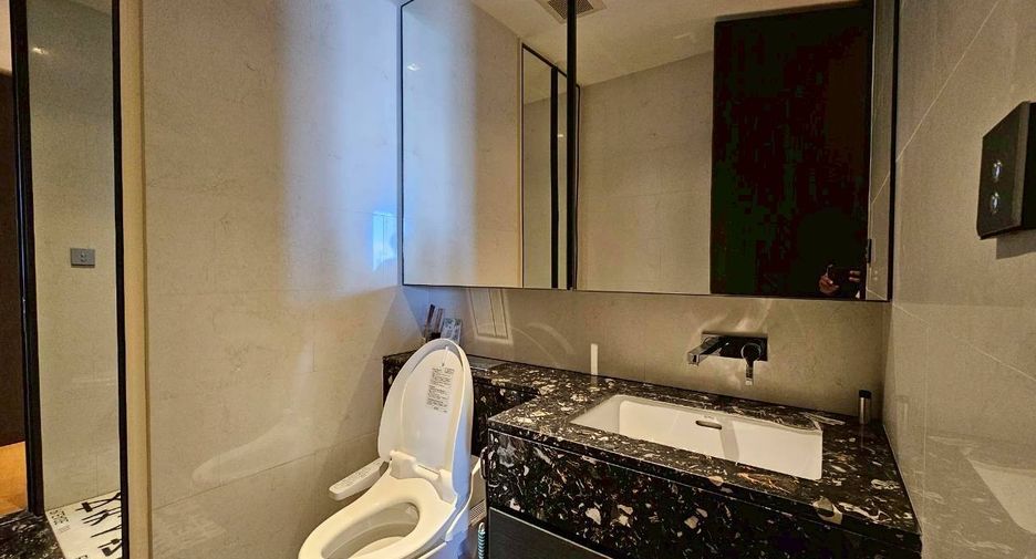For rent and for sale 2 bedrooms condo in Khlong Toei, Bangkok