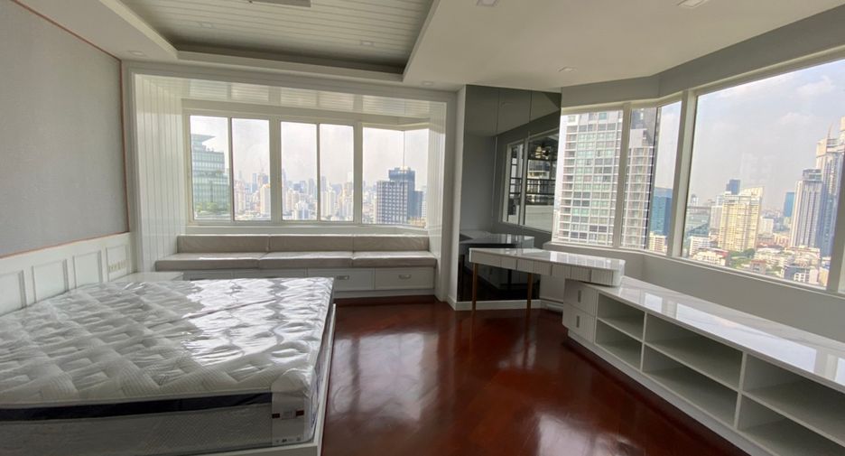 For rent and for sale 6 bedrooms condo in Watthana, Bangkok