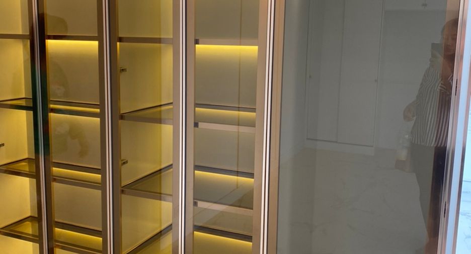 For rent and for sale 6 bedrooms condo in Watthana, Bangkok