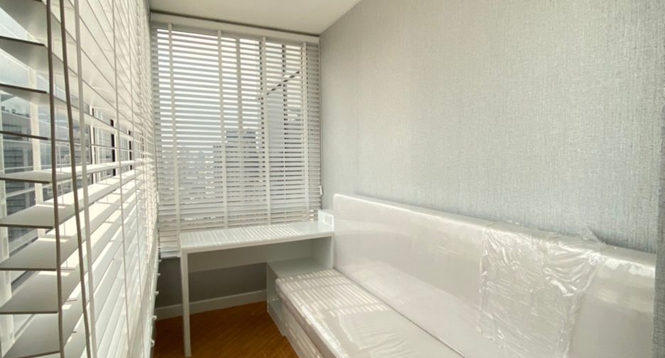 For rent and for sale 6 bedrooms condo in Watthana, Bangkok