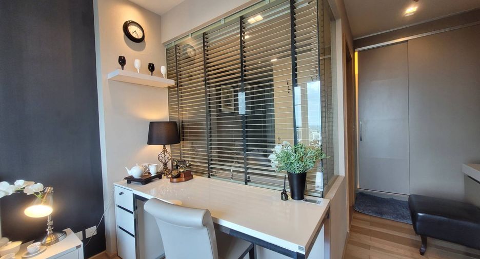 Wohnung zur Miete mit 2 Zimmer in Khlong Toei, Bangkok