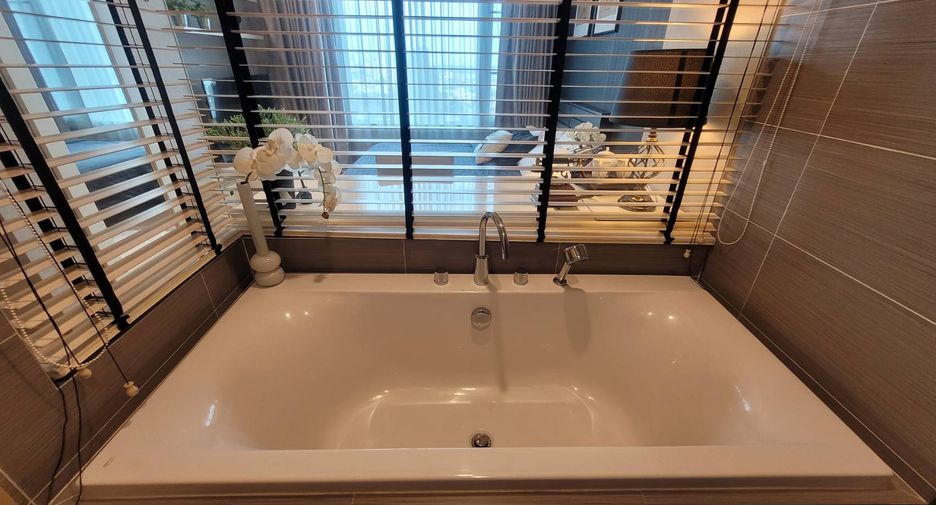 Wohnung zur Miete mit 2 Zimmer in Khlong Toei, Bangkok