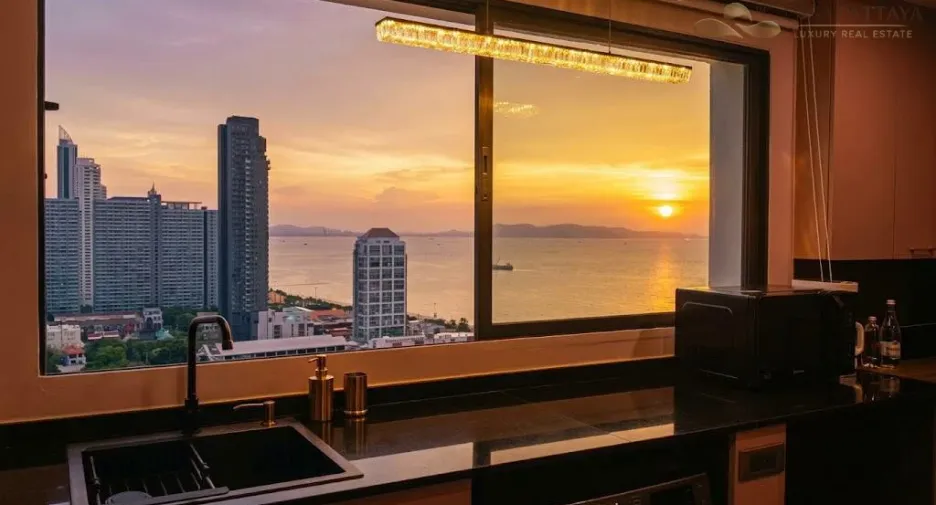 À vendre 2 chambres condo à Jomtien, Pattaya