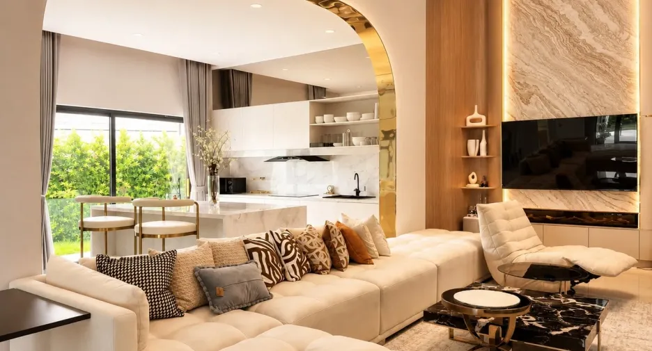 For rent 5 bedrooms villa in Huay Yai, Pattaya