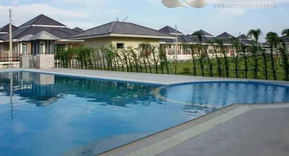 Haus zur Miete mit 3 Zimmer in Bang Lamung, Chonburi