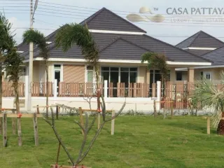 Haus zur Miete mit 3 Zimmer in Bang Lamung, Chonburi