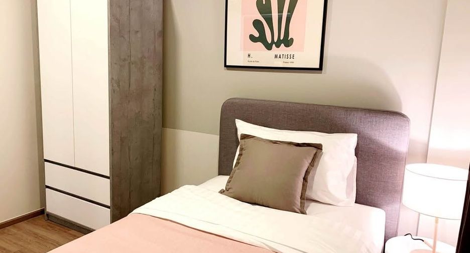 For rent 2 bedrooms condo in Khlong Toei, Bangkok