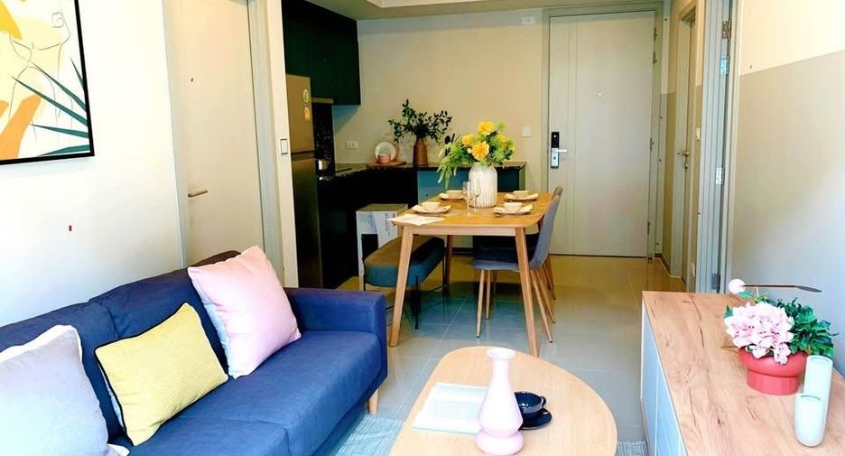 For rent 2 bedrooms condo in Khlong Toei, Bangkok