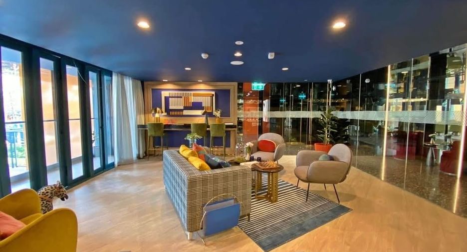 For rent 2 bedrooms condo in Khlong Toei, Bangkok
