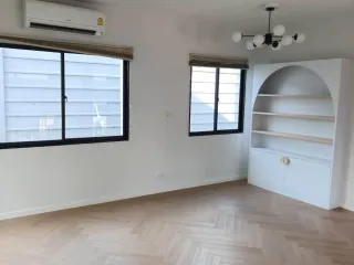 出售 和 出租 3 卧室 独立屋 在 Lam Luk Ka, Pathum Thani
