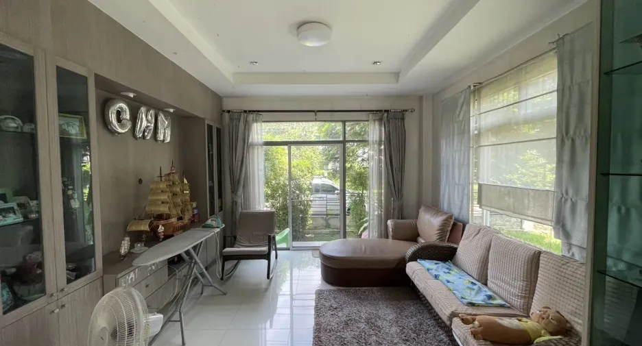 出售 3 卧室 独立屋 在 Mueang Nonthaburi, Nonthaburi