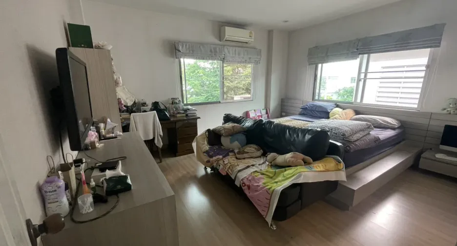 出售 3 卧室 独立屋 在 Mueang Nonthaburi, Nonthaburi