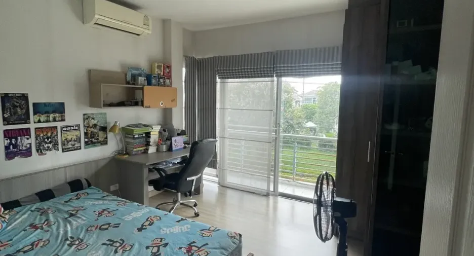 出售 3 卧室 独立屋 在 Mueang Nonthaburi, Nonthaburi