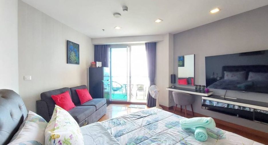 Wohnung zum Kauf mit Studio in Bang Lamung, Chonburi