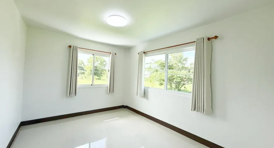 For sale 2 bedrooms townhouse in San Kamphaeng, Chiang Mai