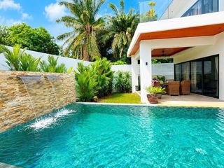 For rent 4 bedrooms villa in Mueang Phuket, Phuket