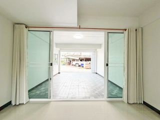 For sale 2 bedrooms townhouse in San Kamphaeng, Chiang Mai